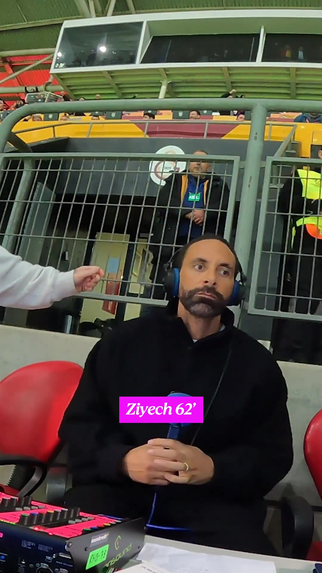 表情真實！費迪南德看到今天曼聯(lián)進球和丟球的反應(yīng)