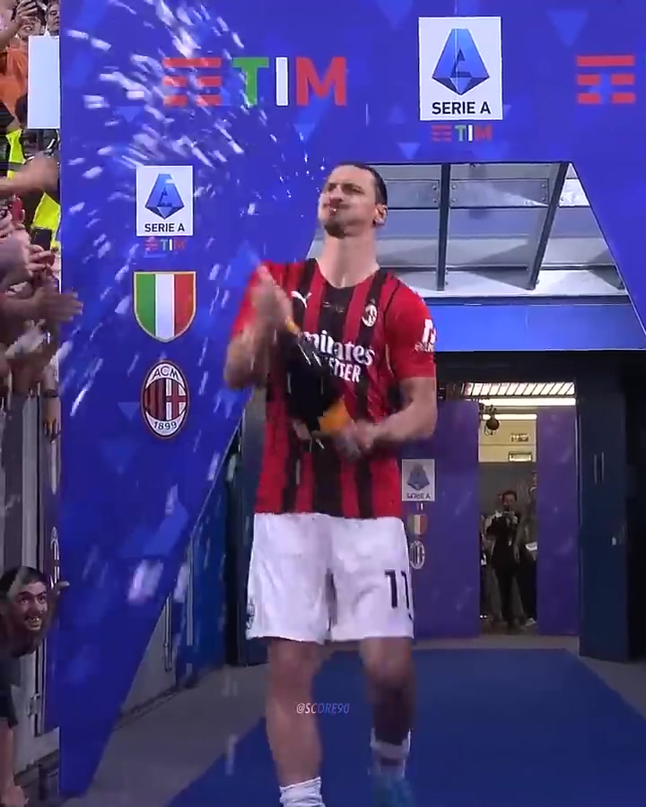 現(xiàn)在是茲拉坦時(shí)刻！有伊布的球場(chǎng)就是不一樣