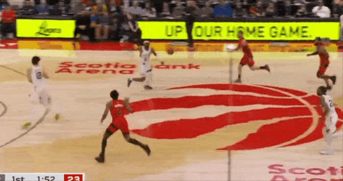 猛龍主場凌厲擊敗太陽:巴恩斯猶如閃電飛身隔扣讓對手啞口無言