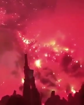 這就是地獄！外網(wǎng)球迷曬出加拉塔薩雷主場(chǎng)畫面