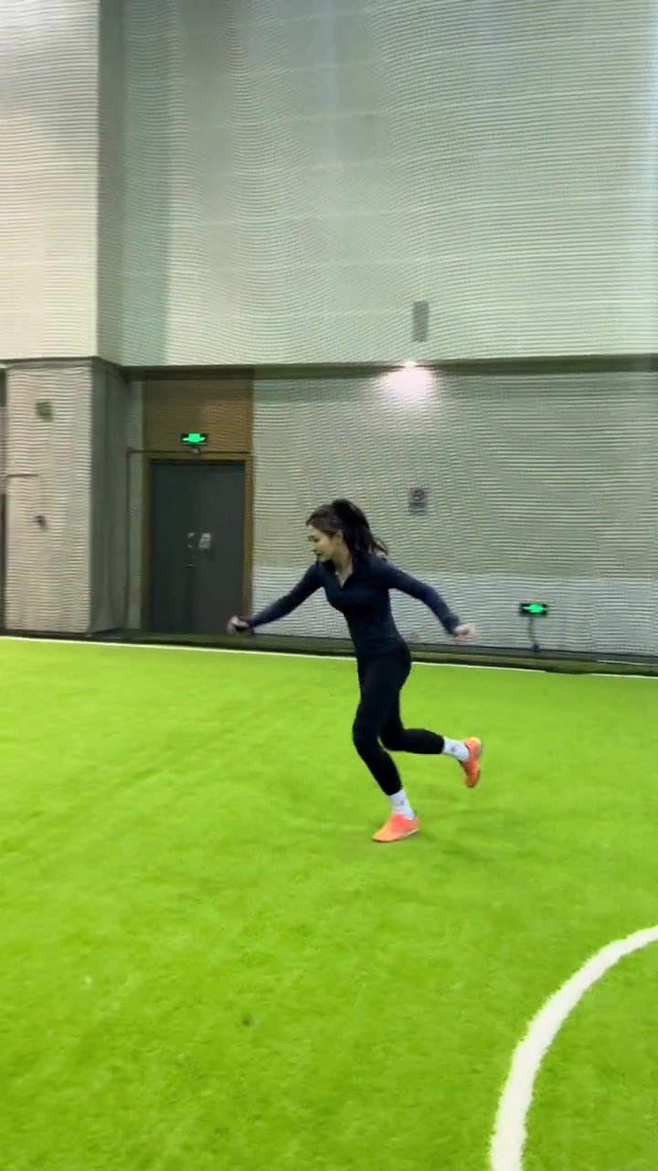 小姐姐這爆抽只能中午踢，因?yàn)樵缤硪鍪?></span> <i class=