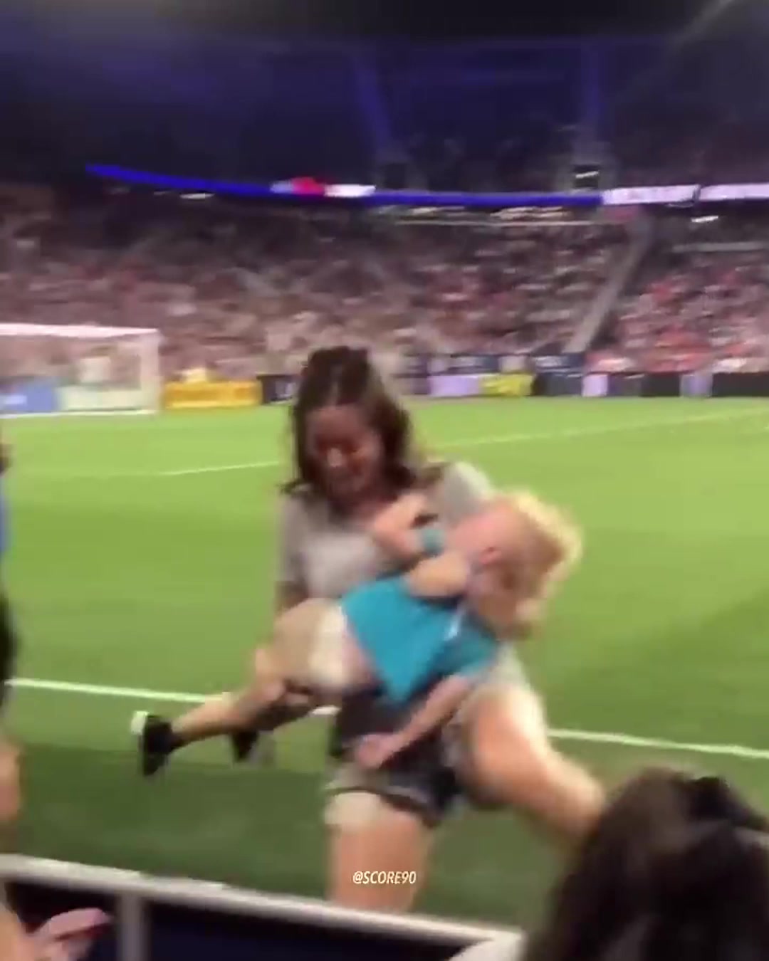 太緊張了，差點(diǎn)沒收住