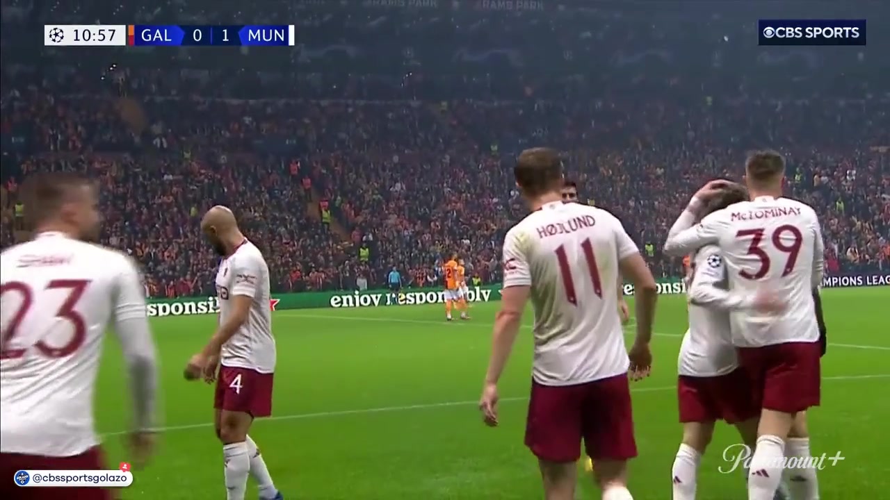 B費分球送助攻加納喬爆射近角得手！曼聯(lián)客場1-0領(lǐng)先加拉塔薩雷！