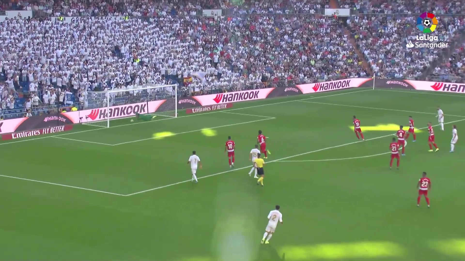 皇馬官方回顧：莫德里奇對(duì)格拉納達(dá)遠(yuǎn)射