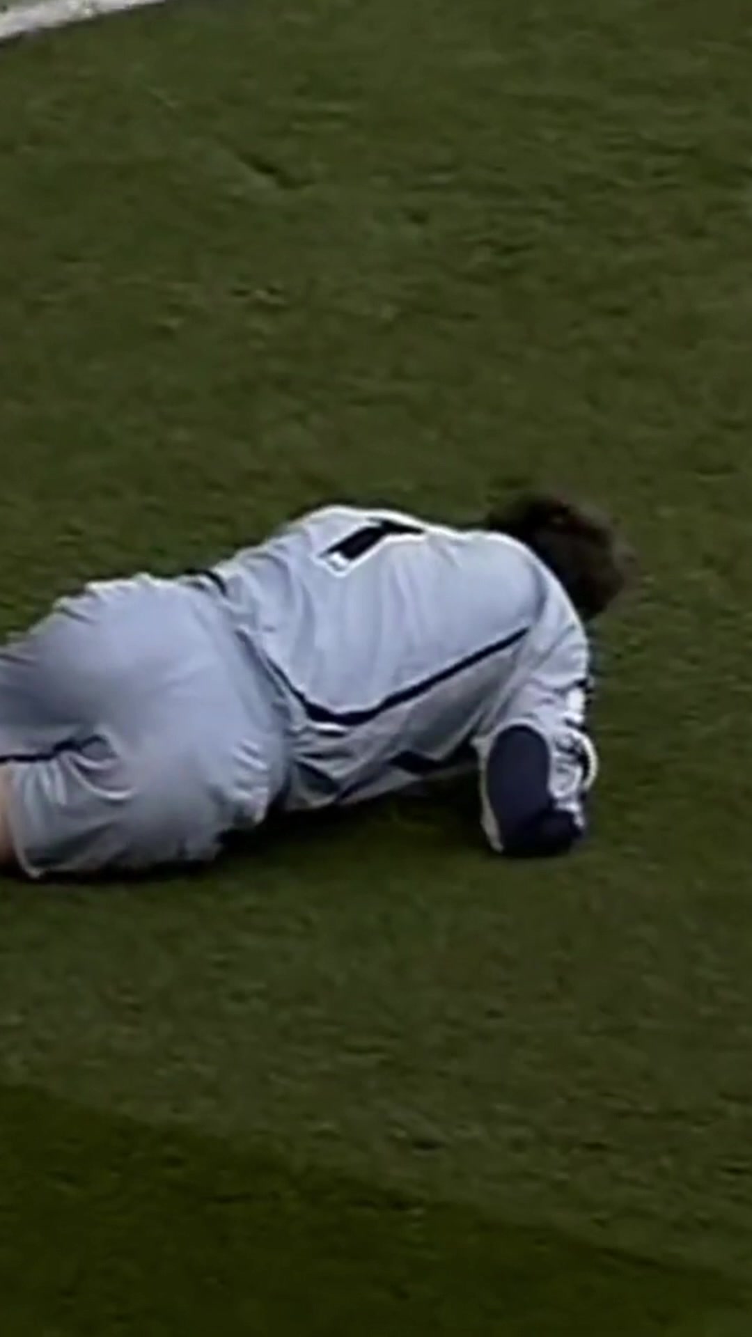 切爾西官方：頭盔先生，歡迎重返賽場(chǎng)