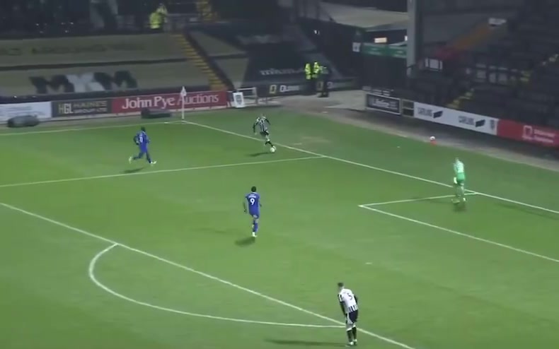 荒謬至極！英乙球隊(duì)諾茨郡的三個(gè)丟球一個(gè)比一個(gè)炸裂