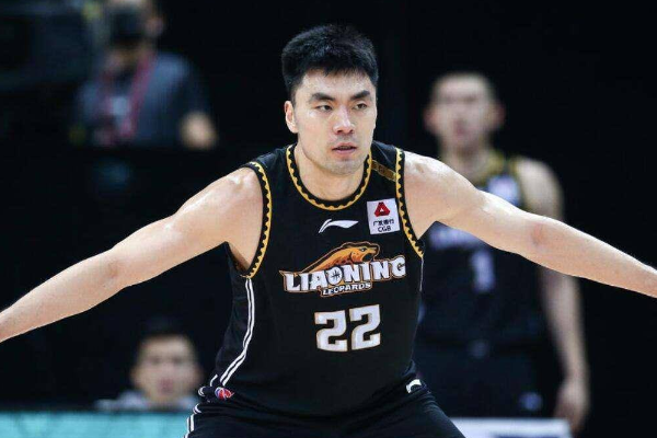 李曉旭自律堅(jiān)持成就歷史最輝煌大前鋒之一