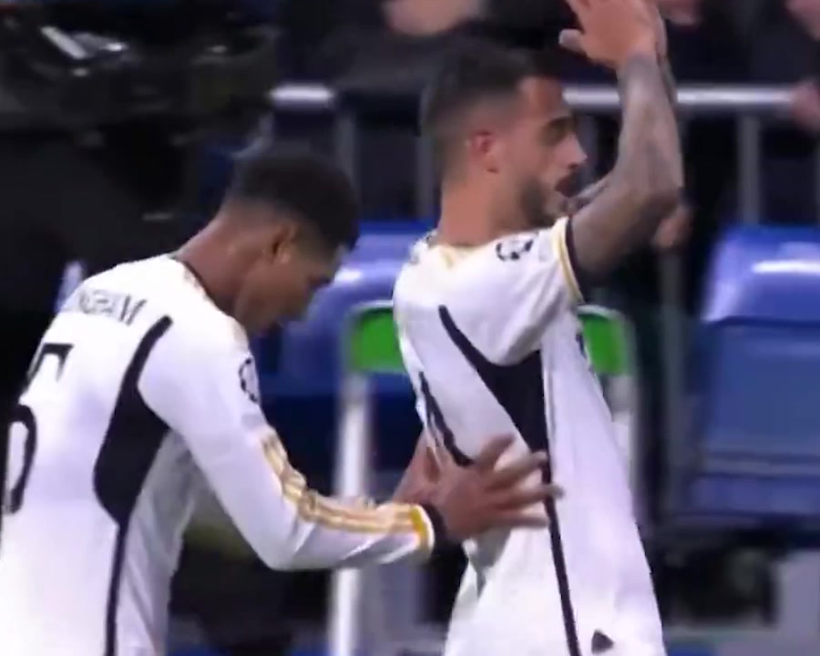 20歲老將貝林厄姆安慰32歲小將何塞盧